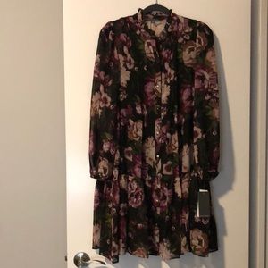 Julia Jordan floral dress size 8 NWT sheer material with black slip underneath.
